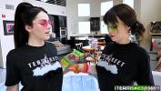 Nonton Bokep Kiara Edwards and Valentina Nappi eat each others pussies terbaru