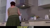 Bokep Hot licks her cunt on the kitchen 2023