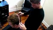 Download video Bokep HD Horny Gay Blows His Cute Hairdresser At The Salon hot