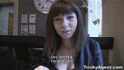 Download video Bokep HD Tricky Agent She is a student of art being intrigued gratis