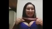 Video Bokep Terbaru Gostosa mostrando peitos em live para ganhar novos inscritos mp4