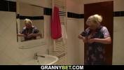 Nonton Bokep Online He fucks big melons blonde granny after shower 3gp