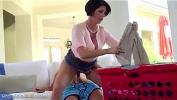 Bokep Gratis Mommy Shay Fox help you while doing her chores 3gp