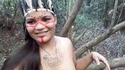 Download video Bokep Ester Tigresa faz sexo anal com o cortador de madeira a meio do mato hot