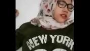 Film Bokep jilbab kacamata ngocok crot dimuka