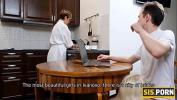 Bokep Terbaru SISPORN period Woman does chores not noticing stepdaughter having fun with stepbro 3gp