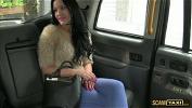 Bokep 3GP Hottie brunette Carmel gets tricked by the driver into fuck terbaru