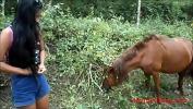 Video Bokep Online HD asian thai teen peeing next to horse outdoor 2019