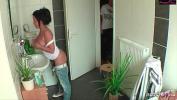 Vidio Bokep Geile Tante vom Neffen nackt im Bad uuml berrascht und einfach gefickt hot