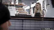 Download video Bokep HD Blonde Babe Sucks Off Her Boyfriend and Gets Fucked at Work terbaik