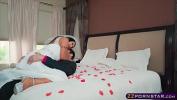 Video Bokep HD Busty bride gets fucked by her crush on wedding night hot