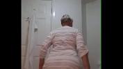 Download vidio Bokep HD Ex pat british granny reveals her massive melons online