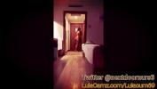 Video Bokep Terbaru Hermosa dama mostrandose frente al servicio del hotel LULACAMZ period COM