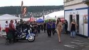 Download video Bokep HD Jennifer showing her naked body in public gratis