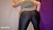 Vidio Bokep HD Standing pissing wet black leggings hot