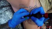 Bokep 3GP Tattooed Hottie Gets a Crazy Clit Tattoo comma She is too Wild gratis