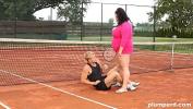 Nonton Bokep Tennis court affair with a skinny guy licking the pussy of BBW terbaru