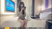 Video Bokep Terbaru 衣露白皙美乳长相双腿掰穴舔了起 2022