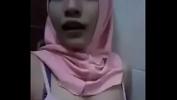 Download video Bokep HD PEREMPUAN MELAYU BERTUDUNG BUAH DADA GATAL 1 3gp