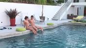 Video Bokep Hot Ti vengo a trovare in piscina comma mi fotti quest 3gp online